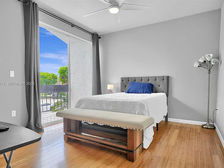 9177 Fontainebleau Blvd #3 — Photo 32