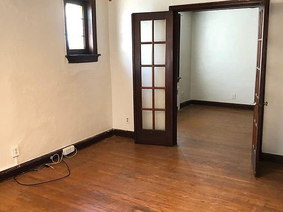 5th image of 3406 Keokuk St #2F
