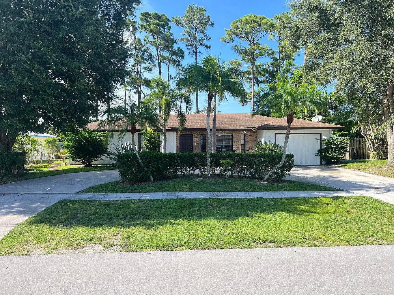 3 bed, 2.0 bath, 1694 sqft, $3,500 — Photo 1