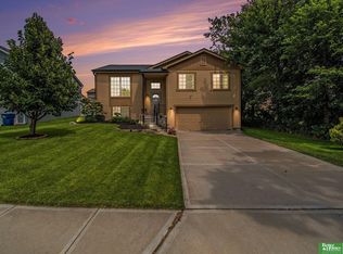 13909 S 43rd St, Bellevue, NE 68123