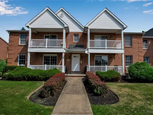 30 Georgian Ln APT B, Buffalo, NY 14221
