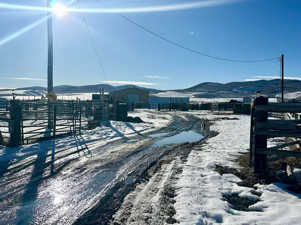 1890 County Road 207, Cokeville, WY 83114