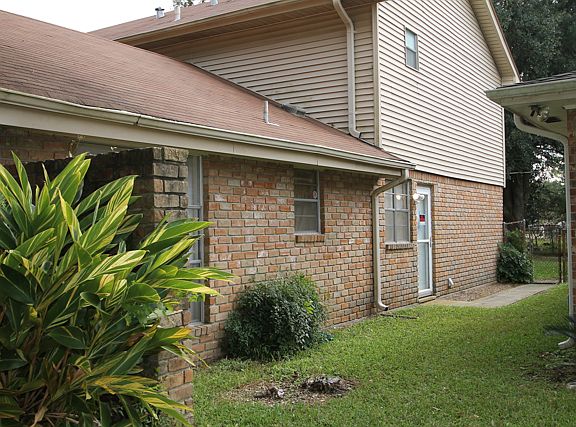 3rd image of 6151 Kingston Ct