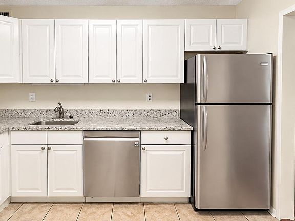 4th image of 5225 Pooks Hill Rd APT A18n