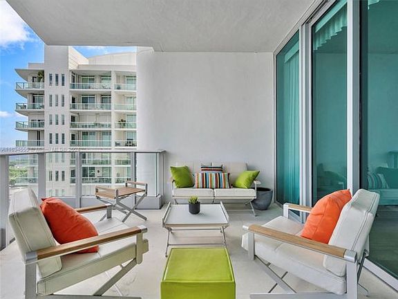 5th image of 2627 Bayshore Dr #2106