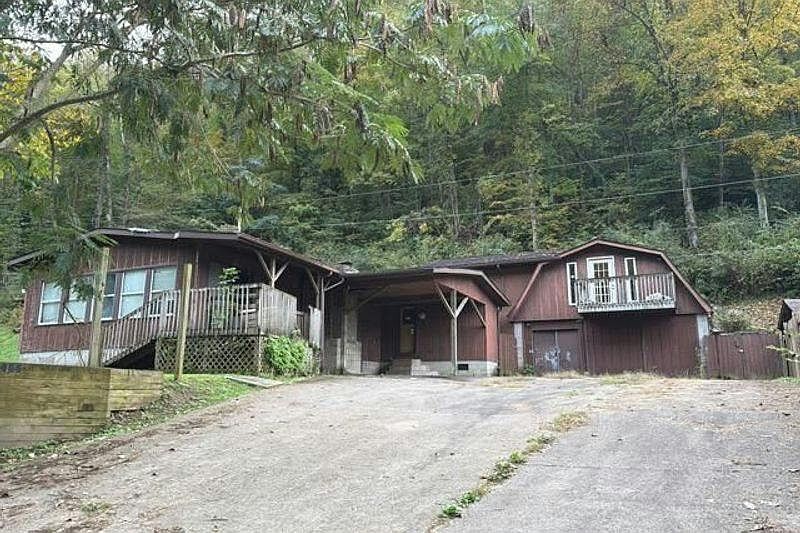 2nd image of 388 Armory Rd