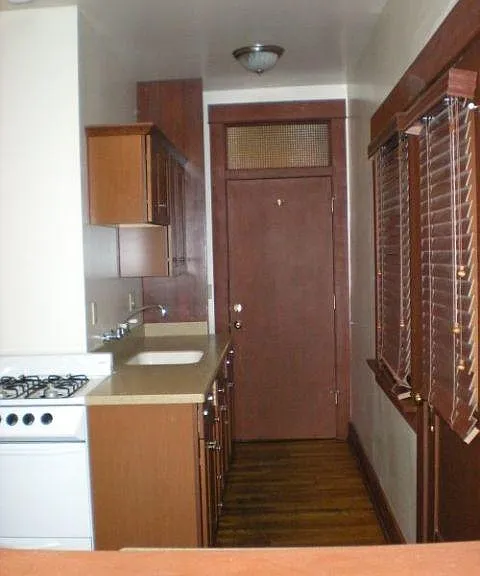 2811 B St #6 — Photo 4
