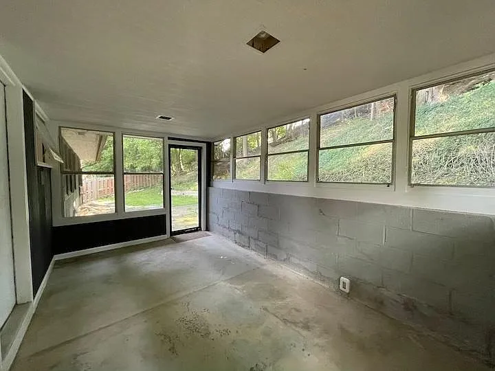 275 Fellows Ave — Photo 14