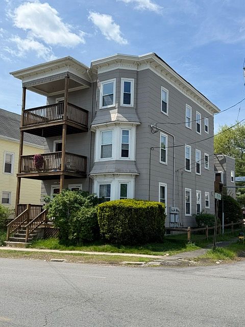 1st image of 266 Hilldale Ave #3