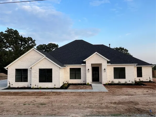 160 Hassler Dr, Stephenville, TX 76401