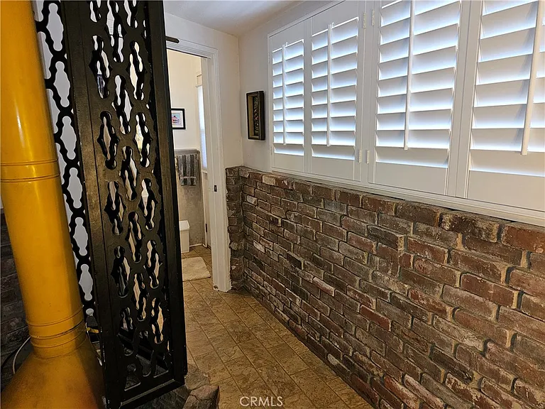 526 Park Ave #D — Photo 14