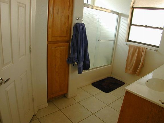 5th image of 867 Manzanita Dr