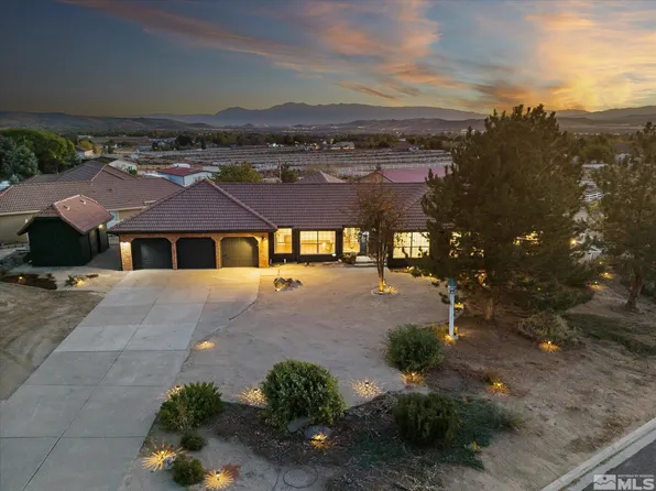160 Stags Leap Cir, Sparks, NV 89441