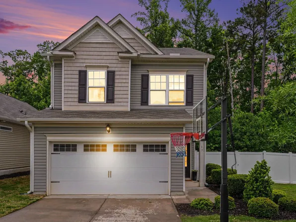 63 Ashview Dr, Clayton, NC 27527