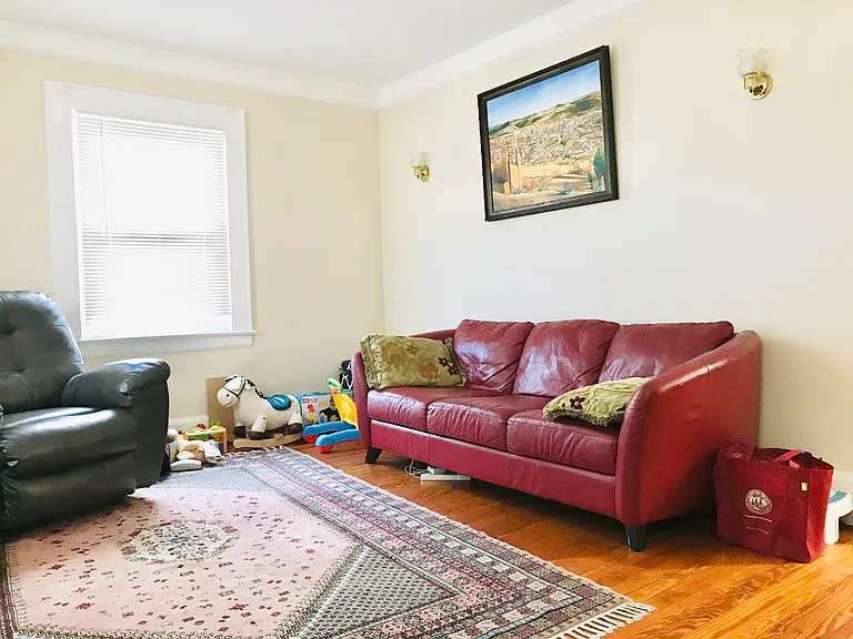 Highland Ave — Photo 10