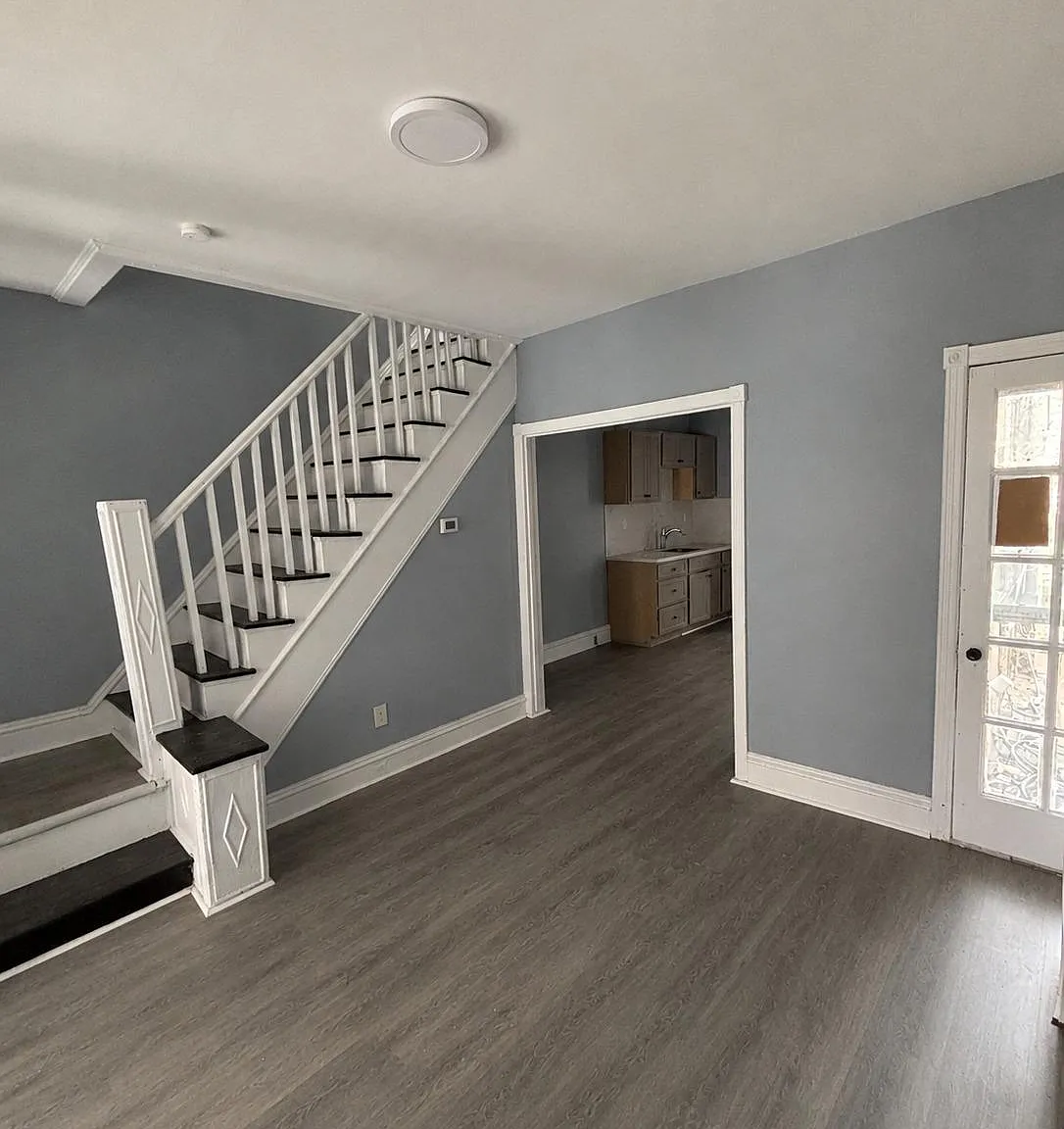 3 bed, 1.0 bath, 1064 sqft, $1,500 — Photo 4