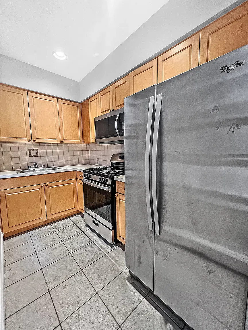 559 West 186th Street — Photo 4