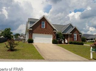 5404 Arnette Rd, Hope Mills, NC 28348