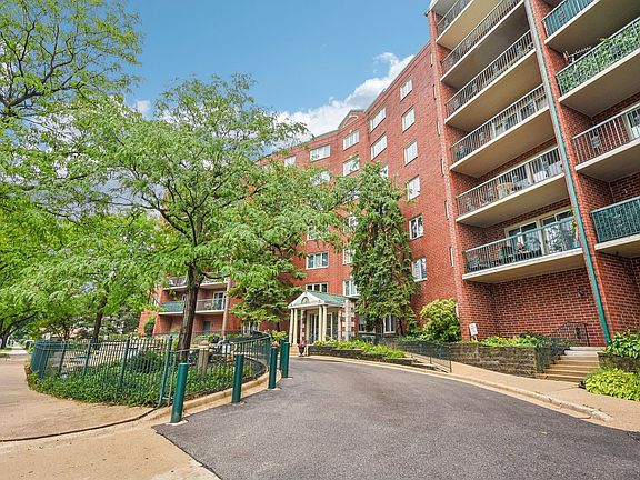 2nd image of 8580 W Foster Ave Unit 206