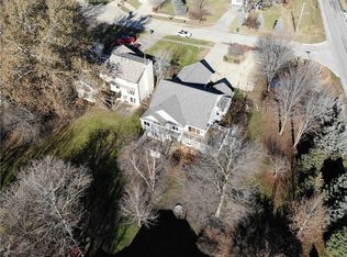 7212 NW 85th Pl, Johnston, IA 50131