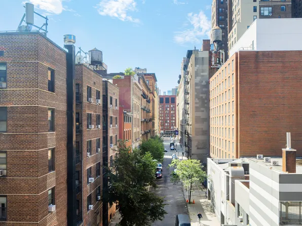 30 East Ninth Street image 11 of 11