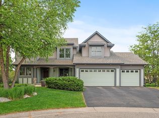 8128 Clifford Cir, Inver Grove Heights, MN 55076