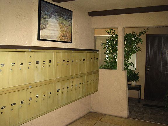 3rd image of 2501 W Redondo Beach Blvd APT 228