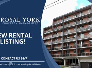 30 Summit Ave, Hamilton, ON L8V2R8