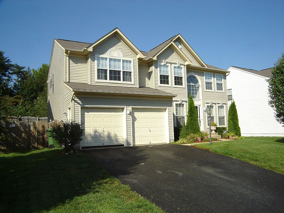 1st image of 24 Watermill Ct