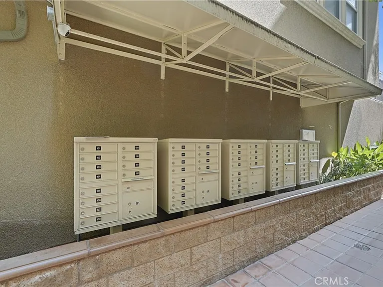 917 S New Hampshire Ave — Photo 12