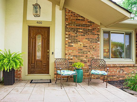 3rd image of 400 Knob Ave