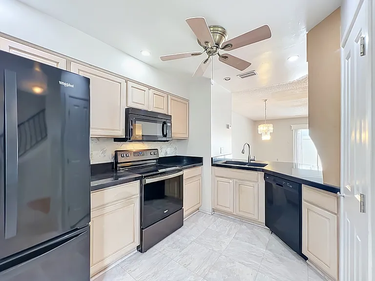 4931R Walden Cir #55 — Photo 15