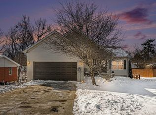 10125 Breezy Ln, Florence, KY 41042