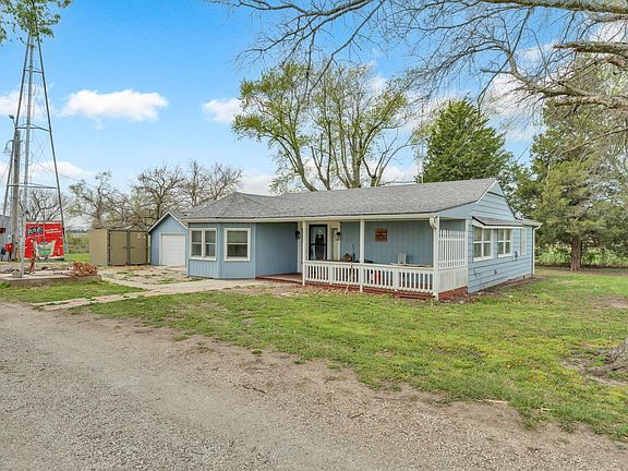 3rd image of 3521 SE 61st St