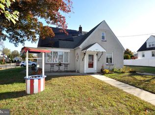 359 N Forklanding Rd, Maple Shade, NJ 08052