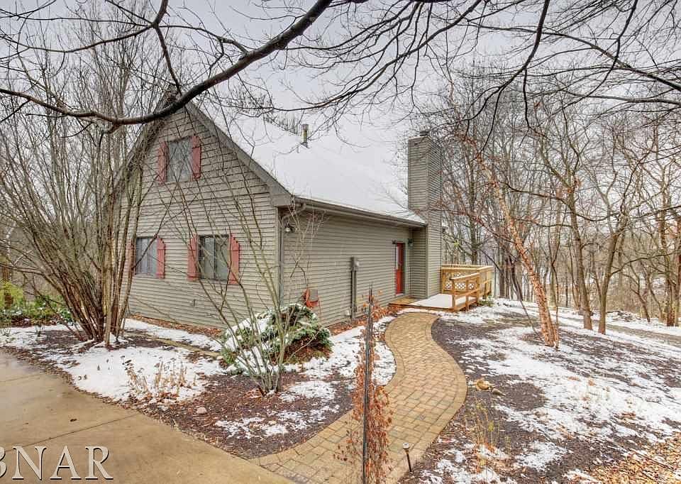 1st image of 892 Heritage Dr