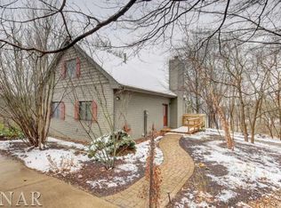 892 Heritage Dr, Mackinaw, IL 61755