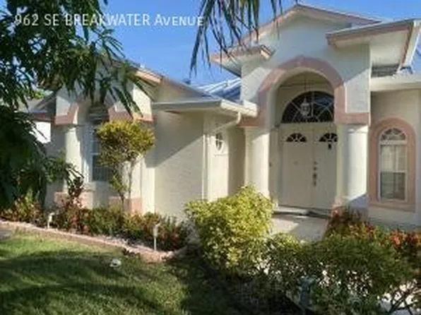 962 SE Breakwater Ave, Port Saint Lucie, FL 34983