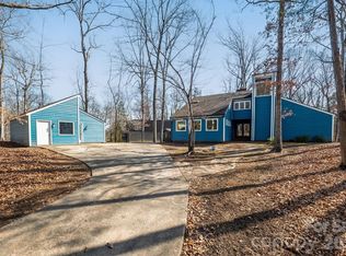 600 Boyce Rd, Charlotte, NC 28211