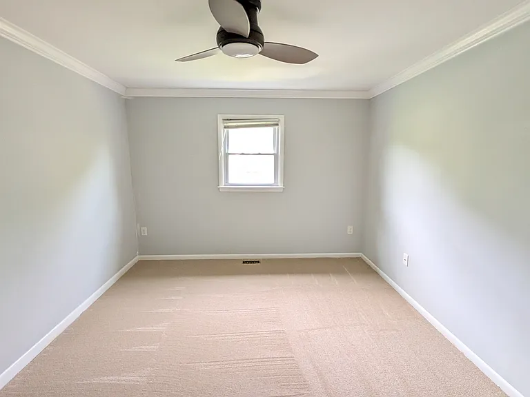 3011 Winter Pine Ct — Photo 8