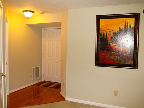 3rd image of 1464 Taramore Dr #10-204