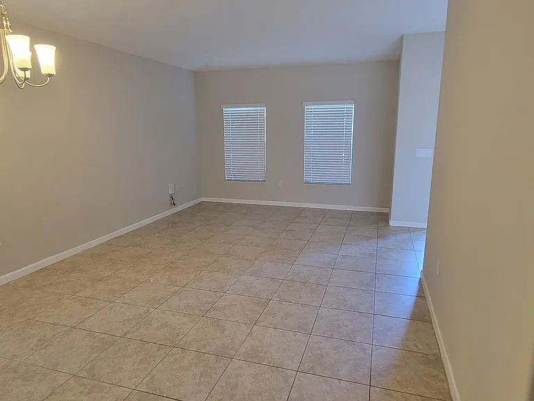 3080 Louetta Cir — Photo 17