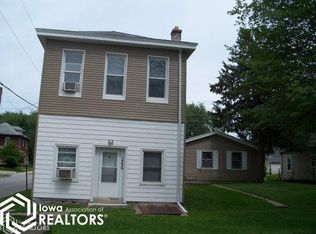 1336 N 8th St #TOWNHOUSE, Burlington, IA 52601
