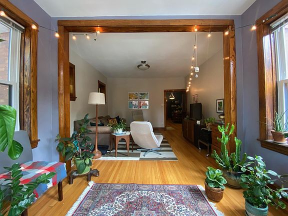 2nd image of 821 N Oakley Blvd APT 1