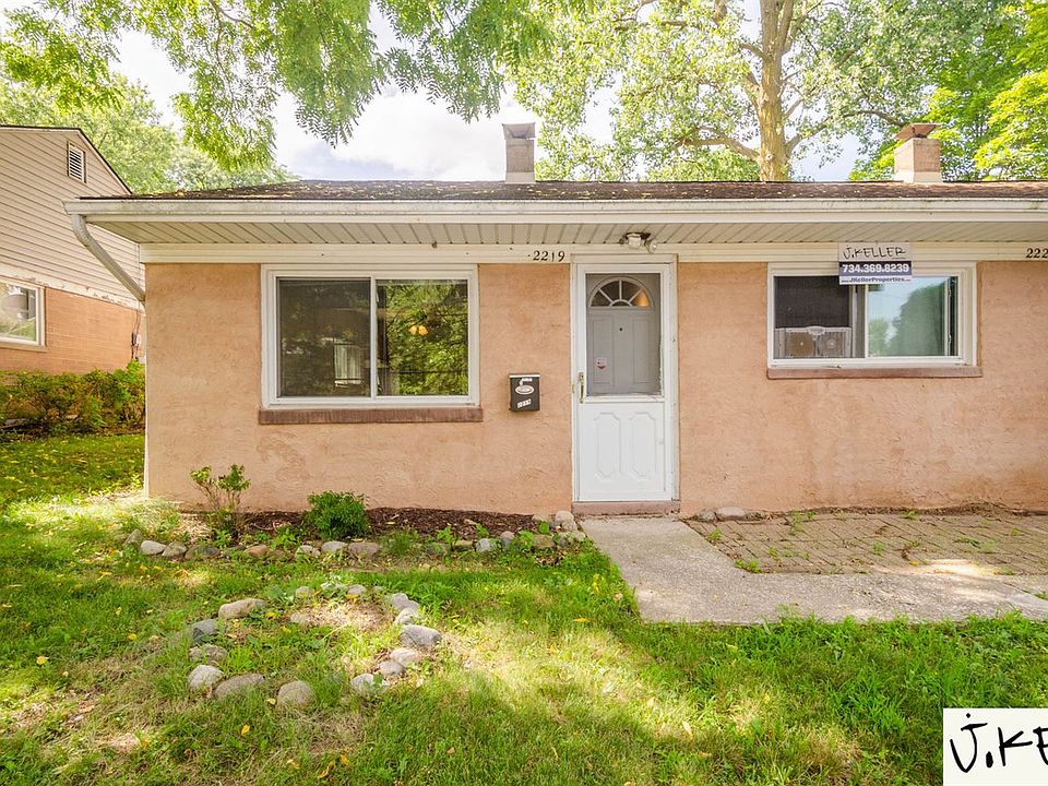 1st image of 2219 Dexter Ave