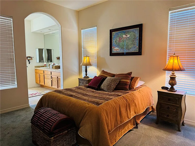 2853 Esmerelda Dr — Photo 11