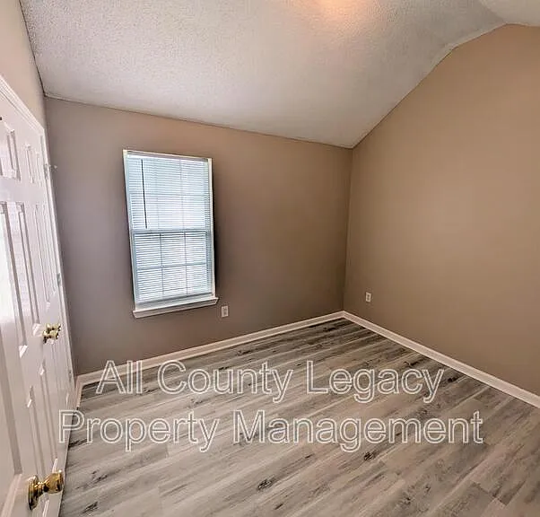 760 Mountain Ridge Way — Photo 7