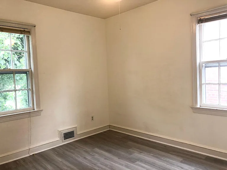 2018 N Troy St — Photo 21