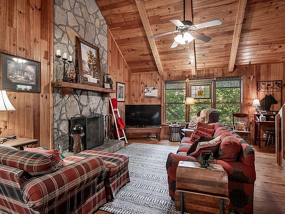 5th image of 263 Indian Cave Rd