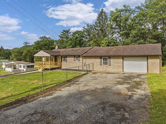 3rd image of 315 Tank Branch Rd